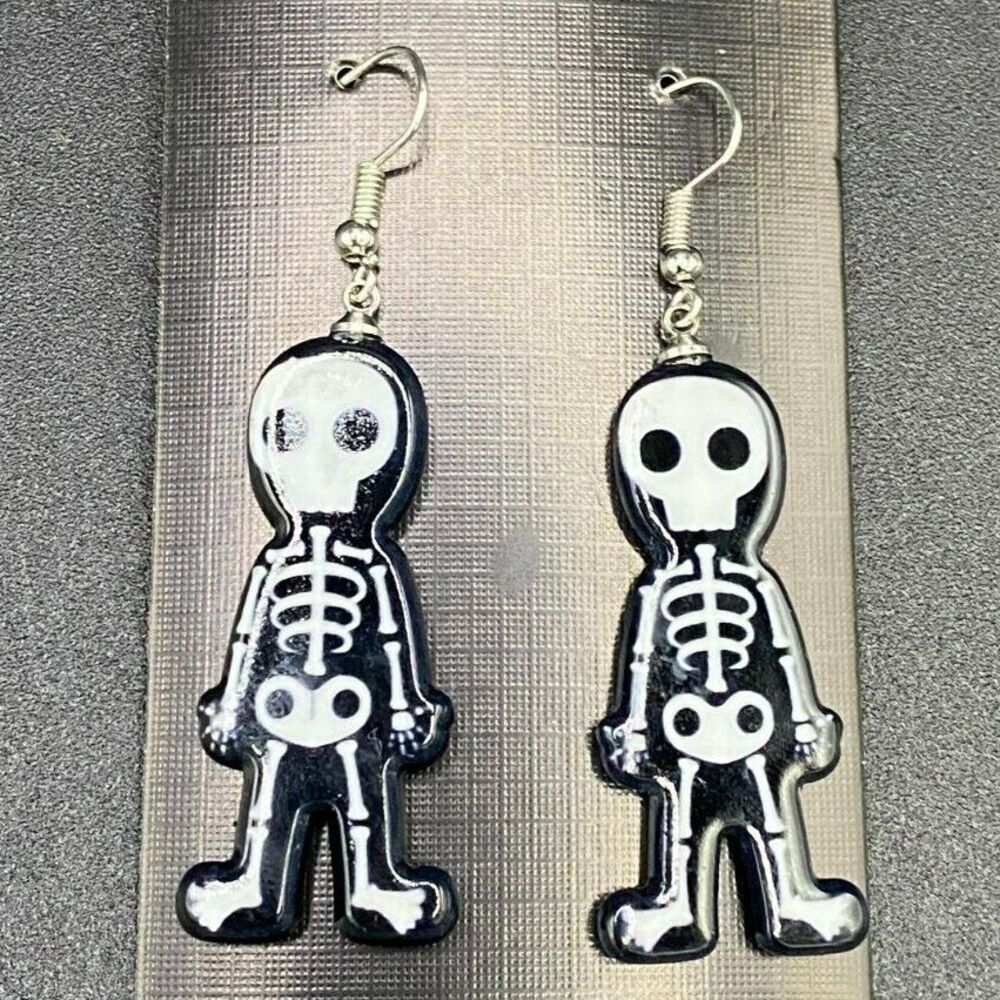 Plastic Skeleton Earrings Halloween Spooky Season Design